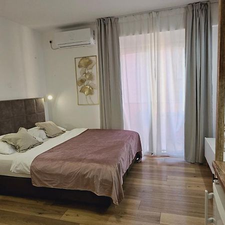 Amari Apartment Starigrad Exterior photo